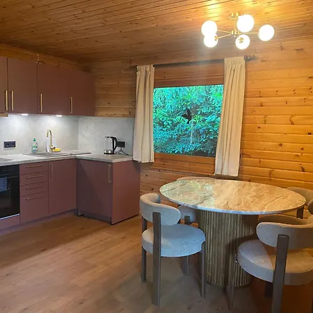 Holiday home Gemuetliche Huette Im Gruenen